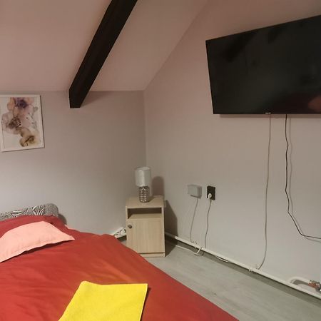 Partifecske Vendeghaz Hotel ทิสซาฟือแรด ภายนอก รูปภาพ