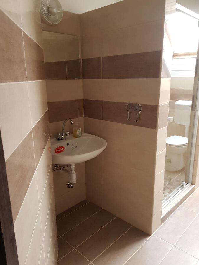 Partifecske Vendeghaz Hotel ทิสซาฟือแรด ภายนอก รูปภาพ